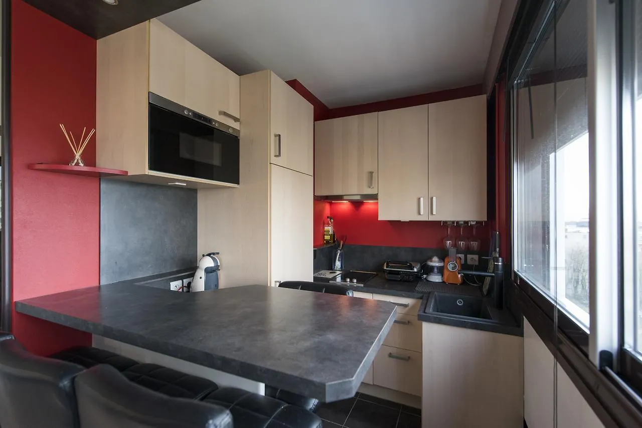 Daire Veeve - Leblanc Studio Paris